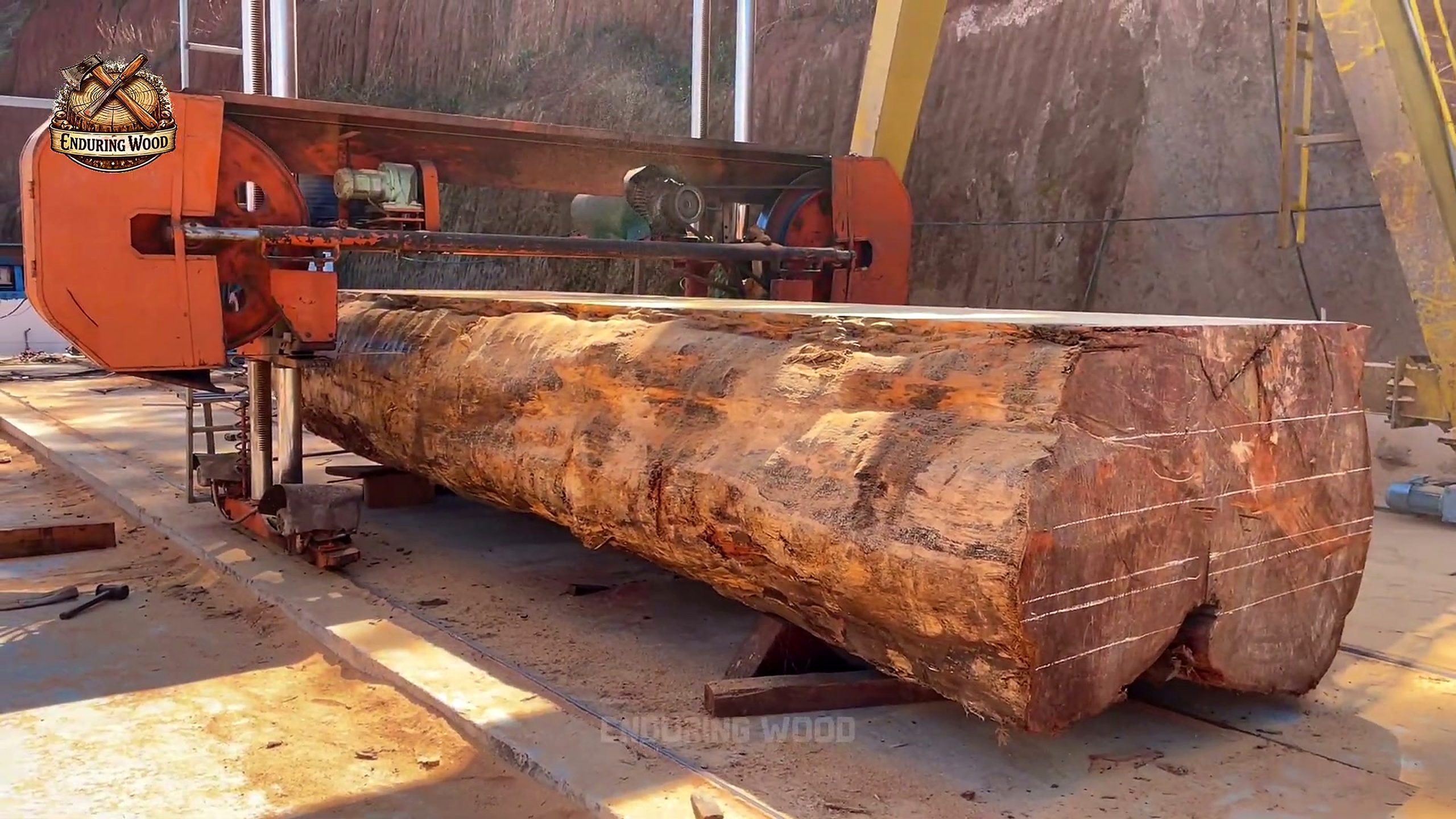 extreme giant wood processing massive logs - the main work stage that carries the video's practical lesson